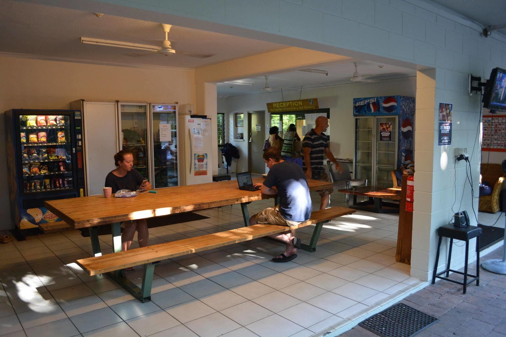 Frogs-Hollow Backpackers Darwin Exterior foto